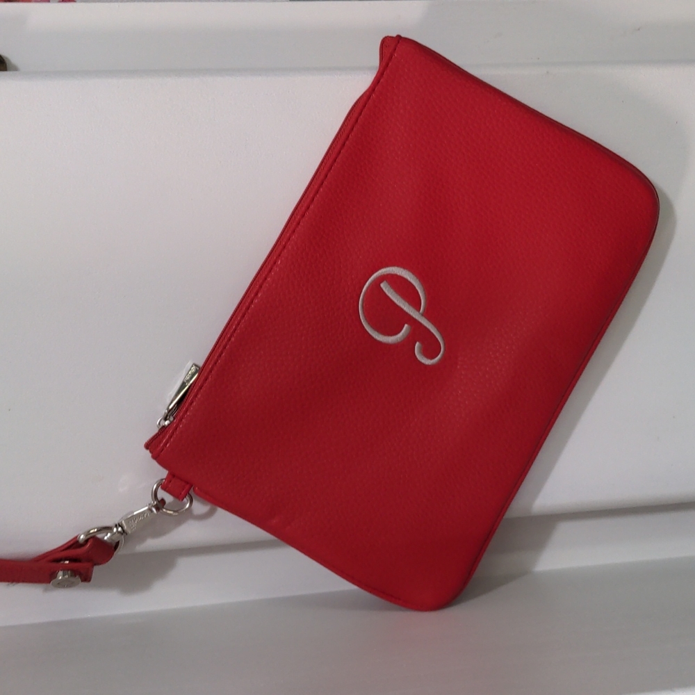 Thirty one Rubie Mini